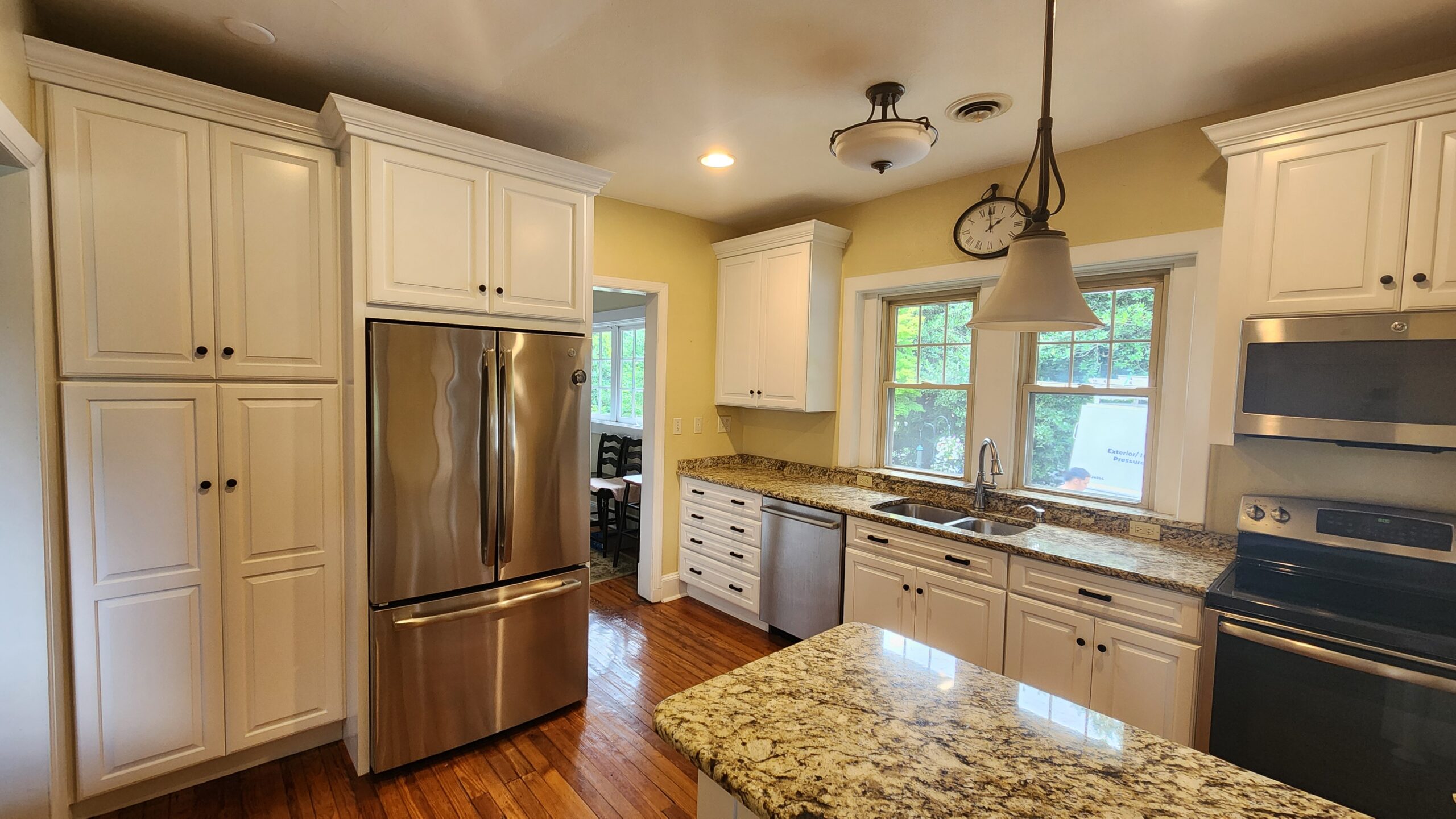 Painting a Kitchen Cabinet in Reisterstown, MD